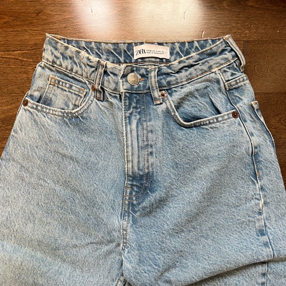Zara mom jeans - Picture 1 of 3